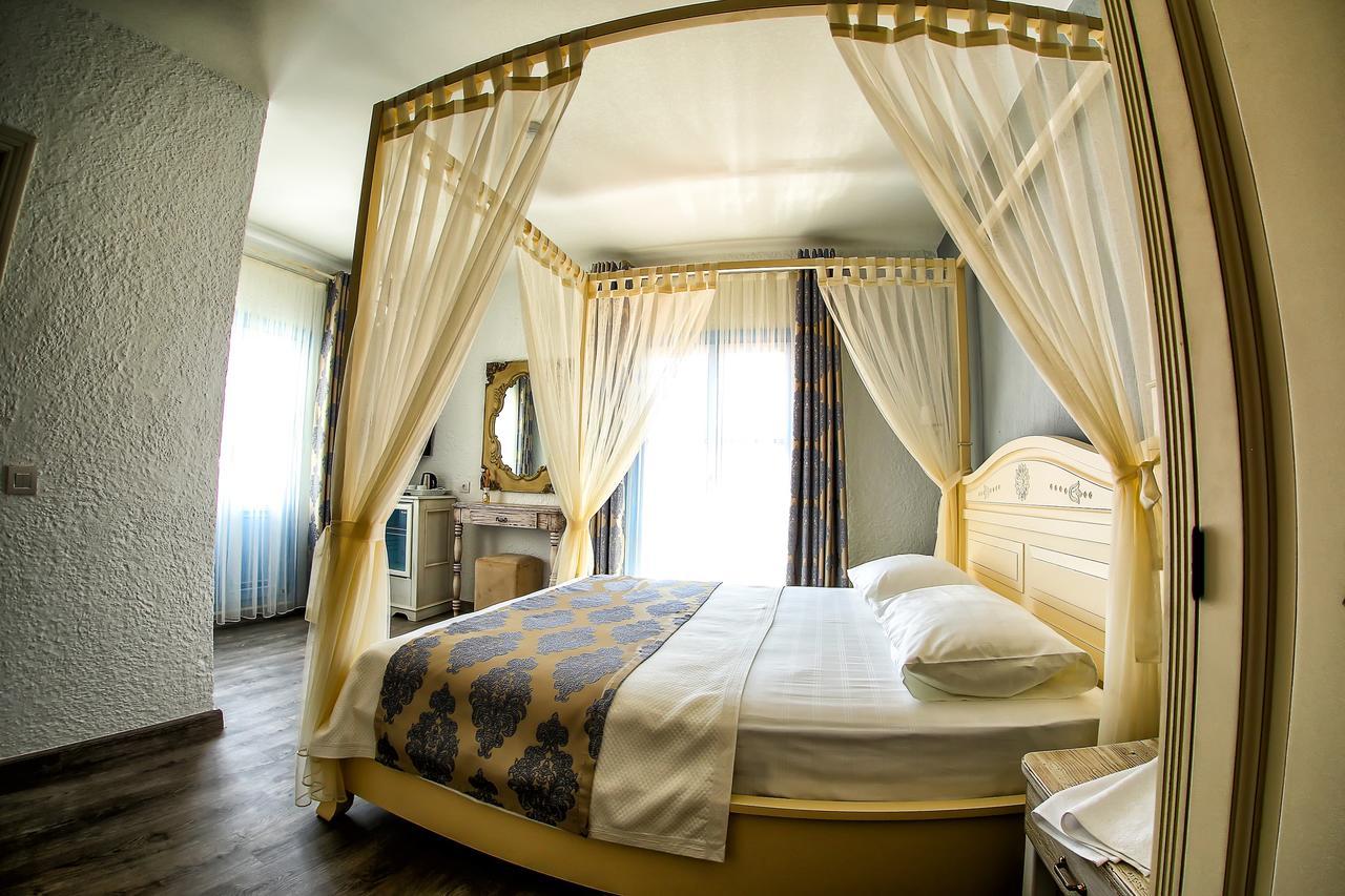 Villa Fanti Çeşme Exteriör bild